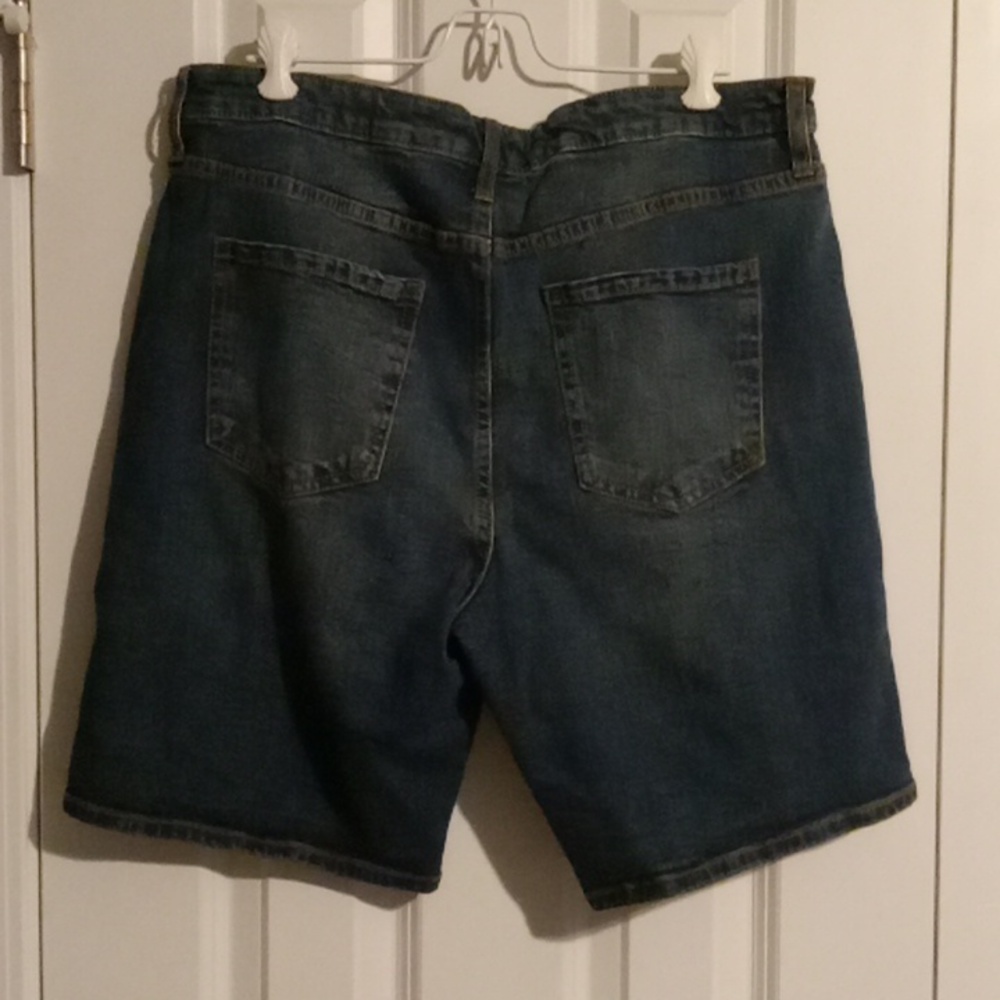 Fashion Nova Dark Blue Jean Shorts - Picture 3 of 5